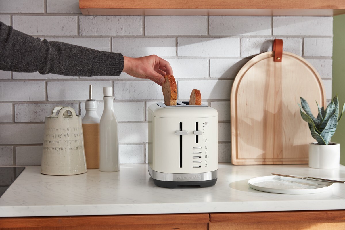 2 Slice Toaster - Porcelain White - Image 3