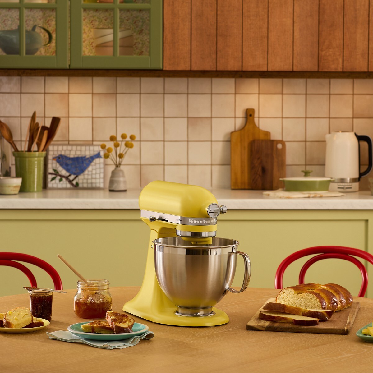 2025 Color of the Year Butter Stand Mixer - Image 4
