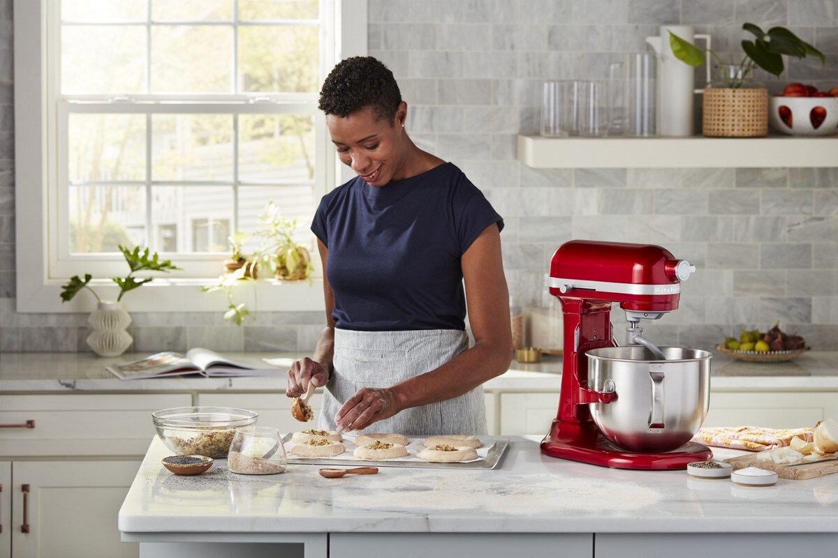 KitchenAid® 7 Quart Bowl-Lift Stand Mixer - Candy Apple Red - Image 7