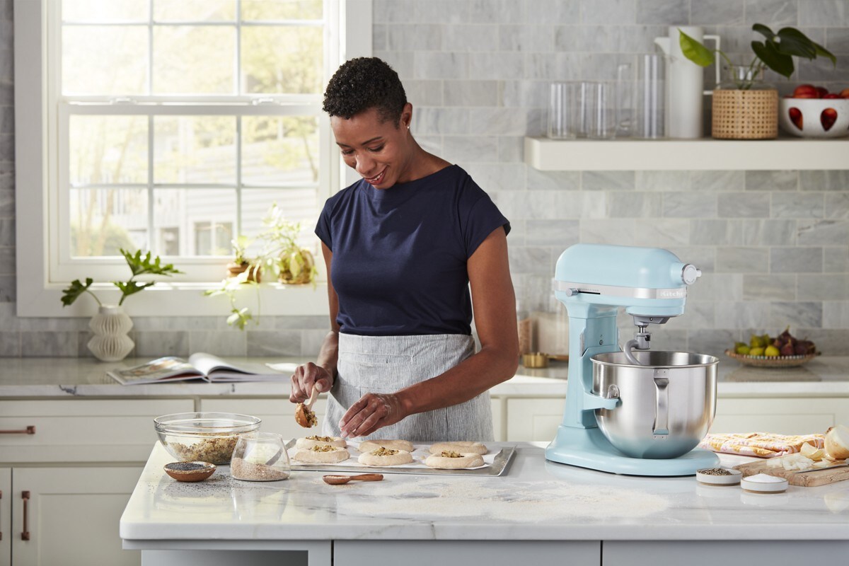 KitchenAid® 7 Quart Bowl-Lift Stand Mixer - Mineral Water Blue - Image 5